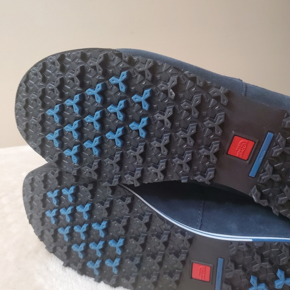 North Face Winter Boots - Picture 10 of 12